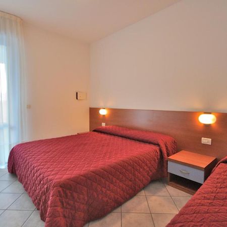 Residence Eurostar Бибионе Экстерьер фото