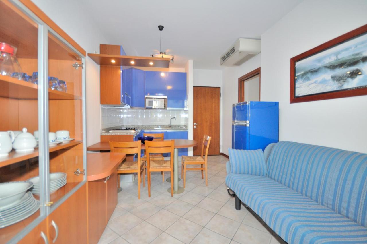 Residence Eurostar Бибионе Экстерьер фото
